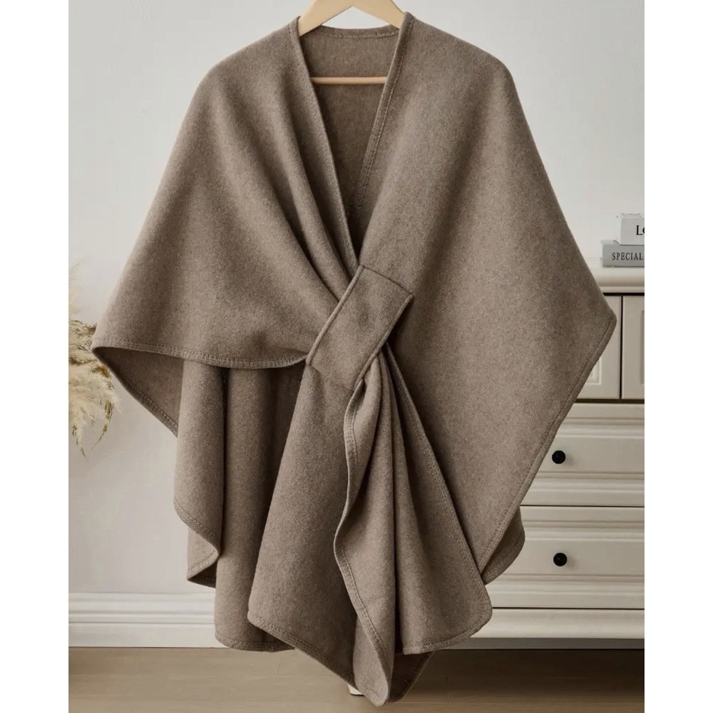 The Fleece Company Drape Blanket Shawl Khaki O/S Aztec Western Boho Coastal Lake